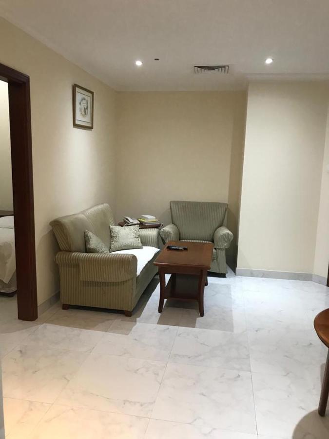 שארג'ה Al Majarah Residence מראה חיצוני תמונה