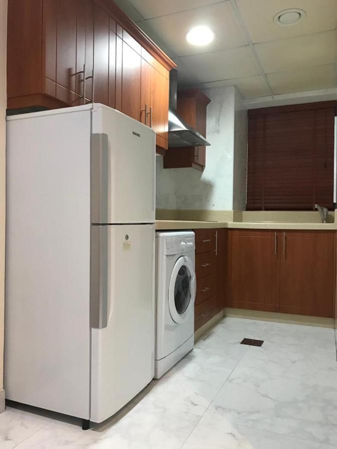 שארג'ה Al Majarah Residence מראה חיצוני תמונה