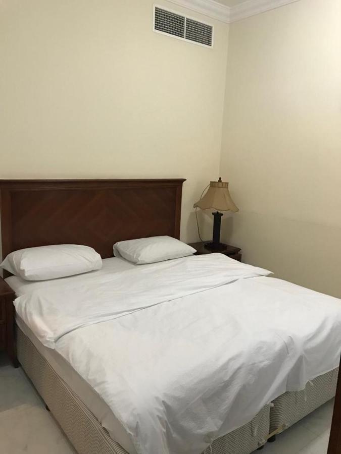 שארג'ה Al Majarah Residence מראה חיצוני תמונה