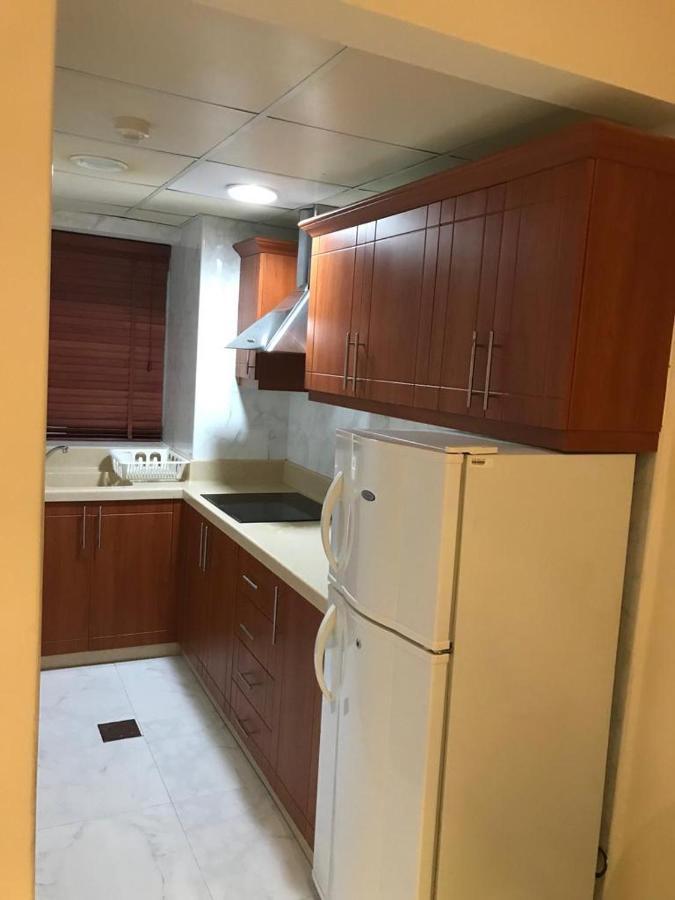שארג'ה Al Majarah Residence מראה חיצוני תמונה