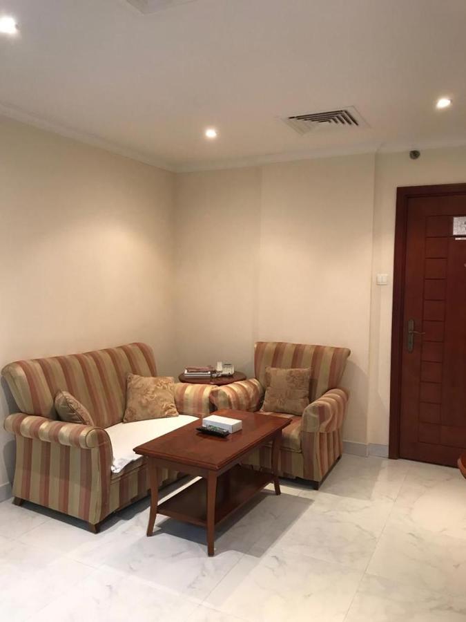 שארג'ה Al Majarah Residence מראה חיצוני תמונה